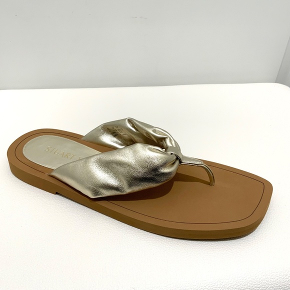 Stuart Weitzman Gold Metallic Cassie Round Toe Slip On Leather Flip Flop Sandals - Picture 8 of 9